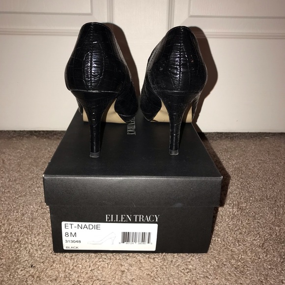 Ellen Tracy Nadie Platform High Heel in Snakeskin - Picture 4 of 6